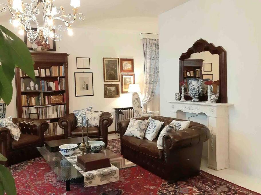 La Villa Bianca - Appartamento In Villa سيستو فيورنتينو المظهر الخارجي الصورة