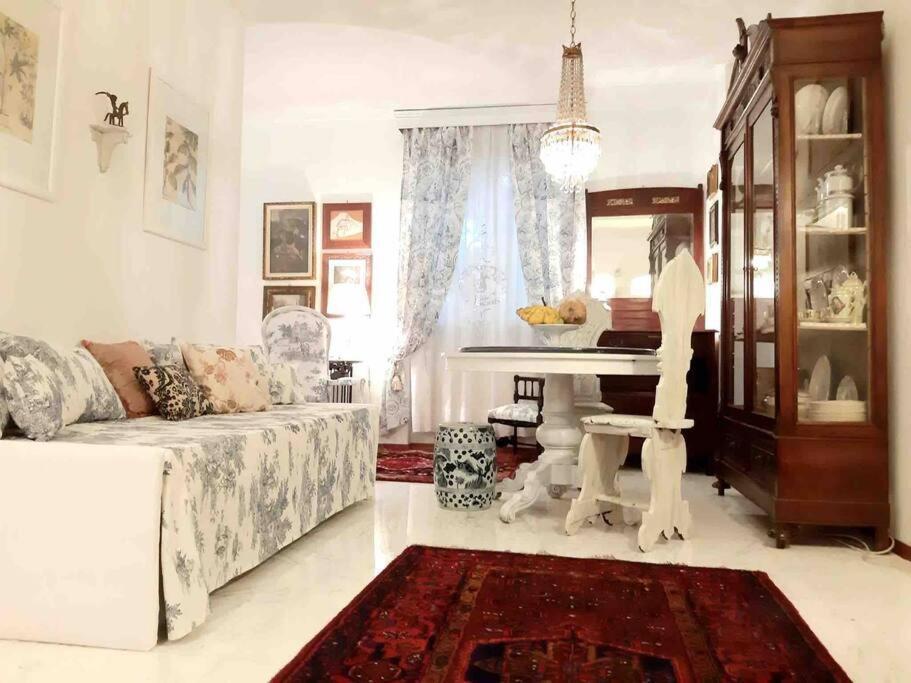 La Villa Bianca - Appartamento In Villa سيستو فيورنتينو المظهر الخارجي الصورة