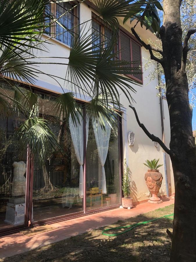 La Villa Bianca - Appartamento In Villa سيستو فيورنتينو المظهر الخارجي الصورة
