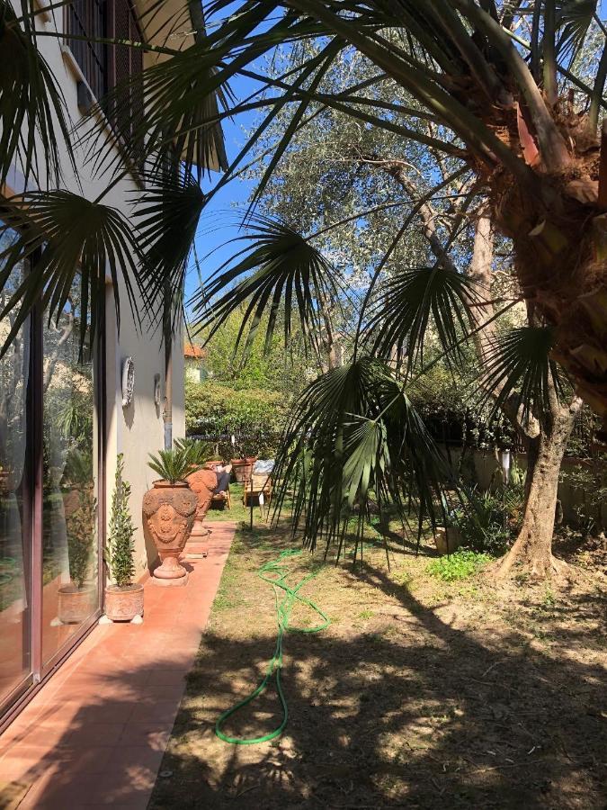La Villa Bianca - Appartamento In Villa سيستو فيورنتينو المظهر الخارجي الصورة